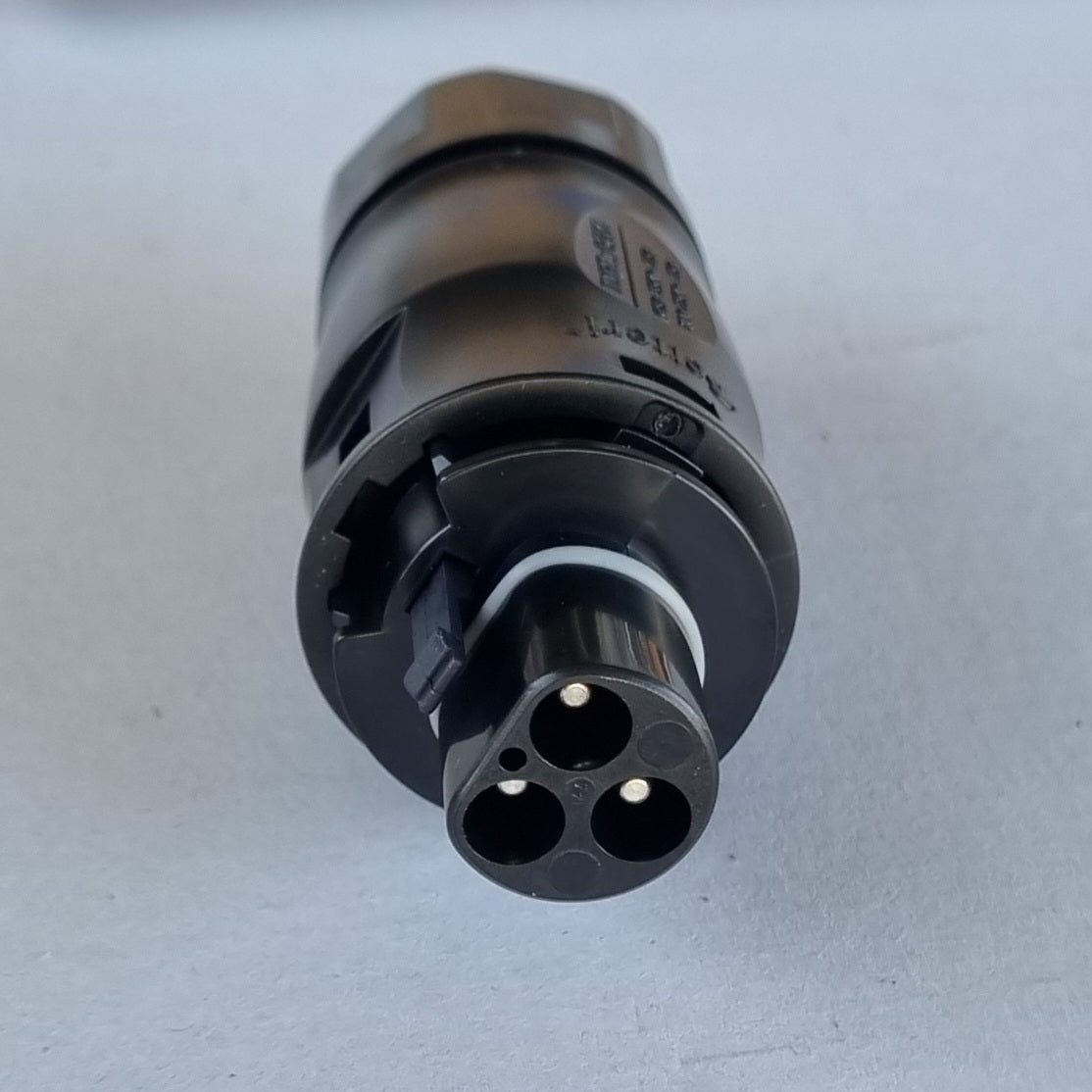 Betterie Stecker BC01, male
